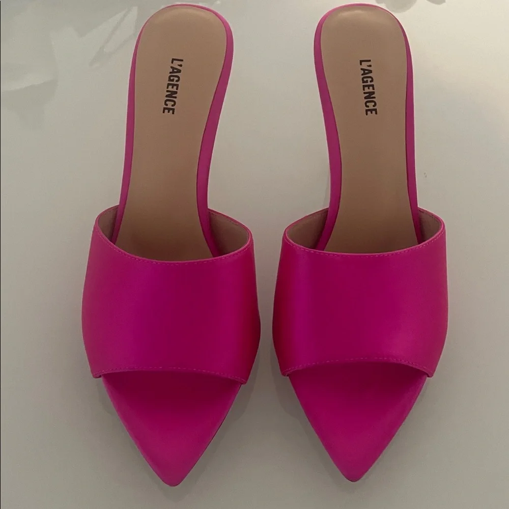 New L'AGENCE Fuchsia Slip On Satin Mules Heels Size 6 - Picture 2 of 8